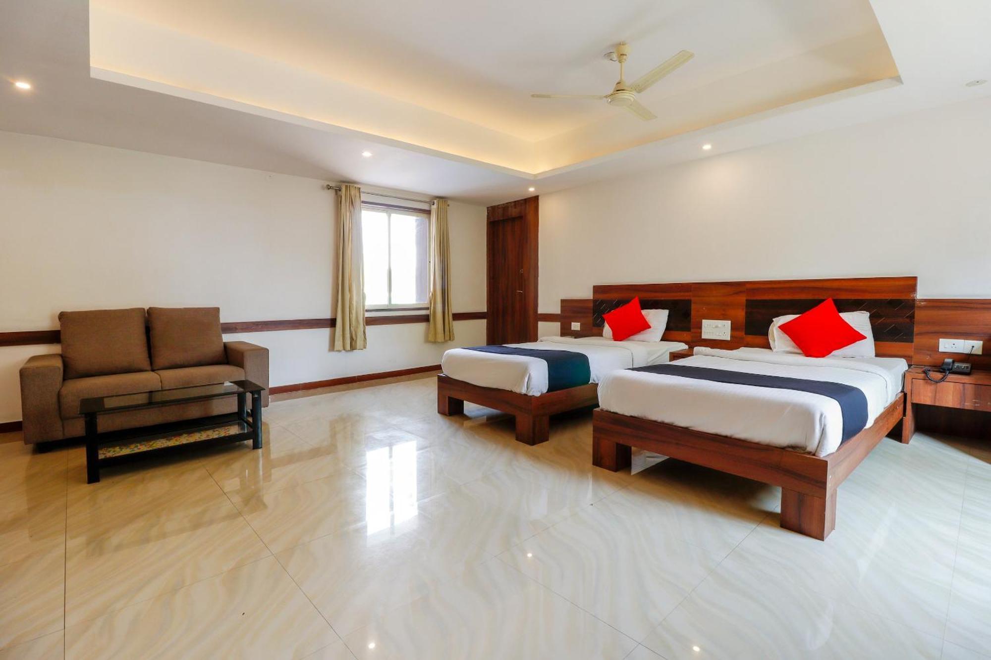 Capital O 71598 Sai Arya Residency Hotel Mangalore Bagian luar foto